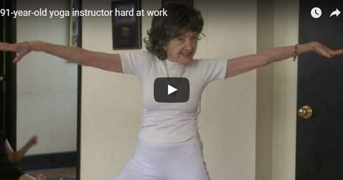 Amazing-91-Year-Old-Yoga-Teacher