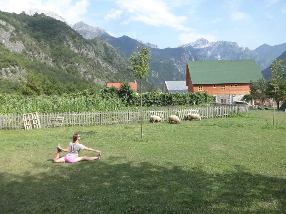 Albania-Yoga